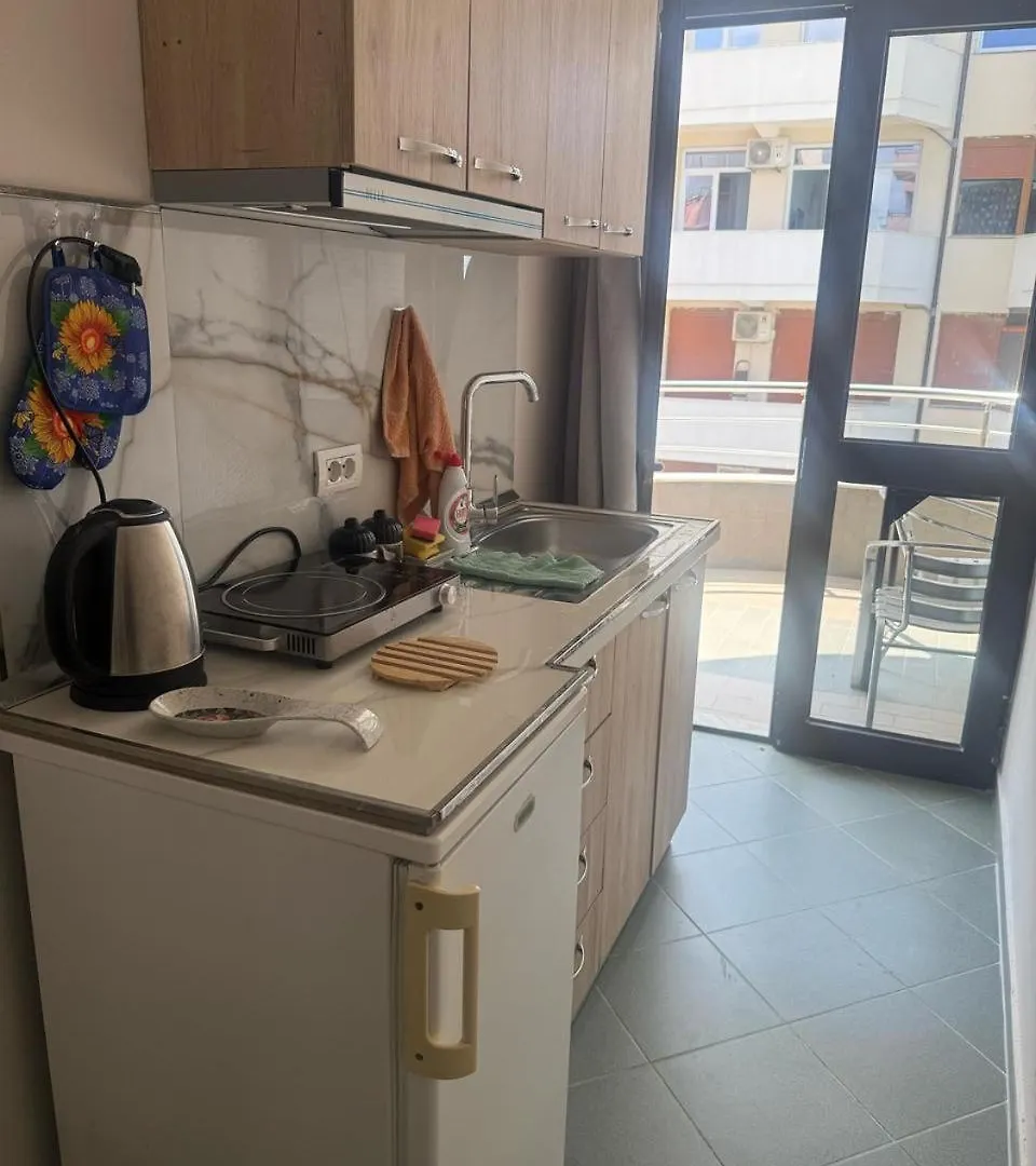 Apartments Next To The Beach In Durres 0*,